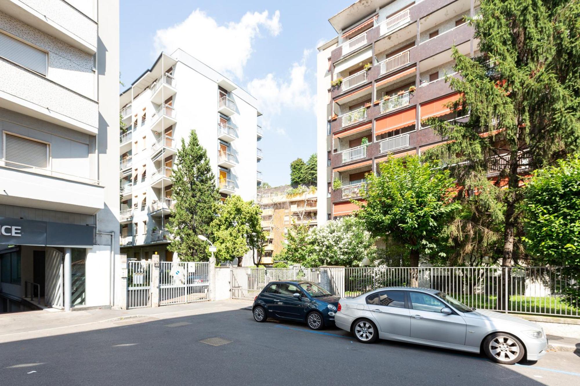 Ca' Granda M5 & Bicocca - Apartment With Parking 밀라노 외부 사진